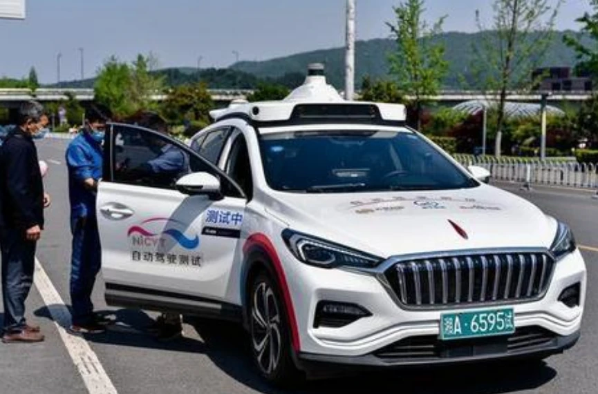 Baidu Apollo Go — Wikimedia Commons