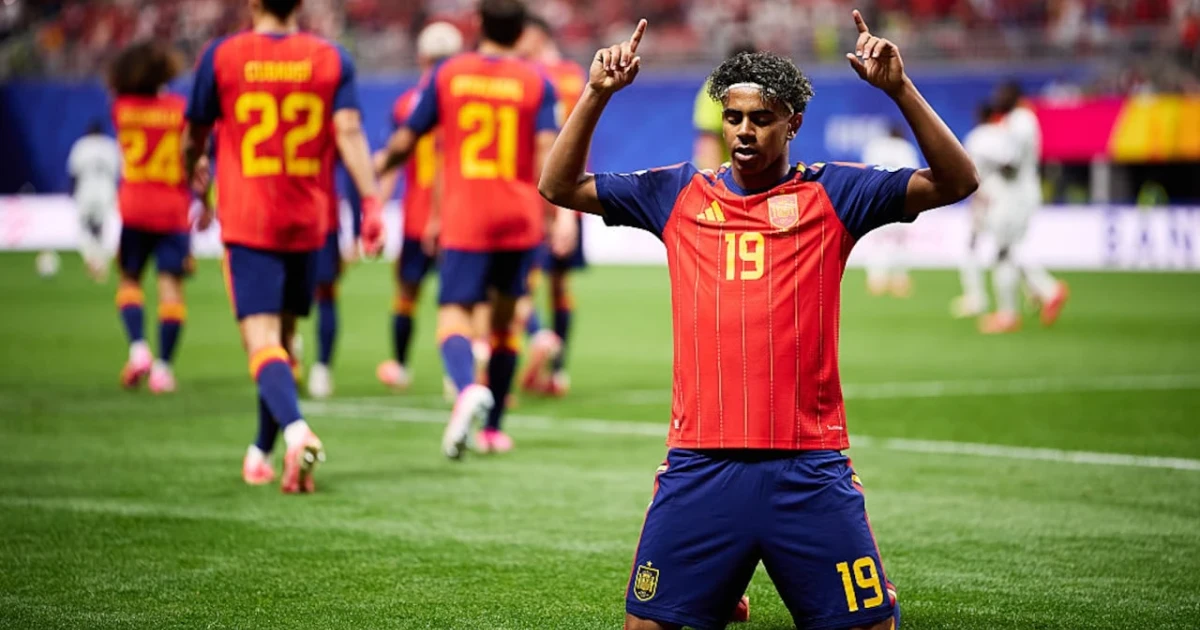 Spain routs Saudi Arabia 4-0 to revive World Cup campaign