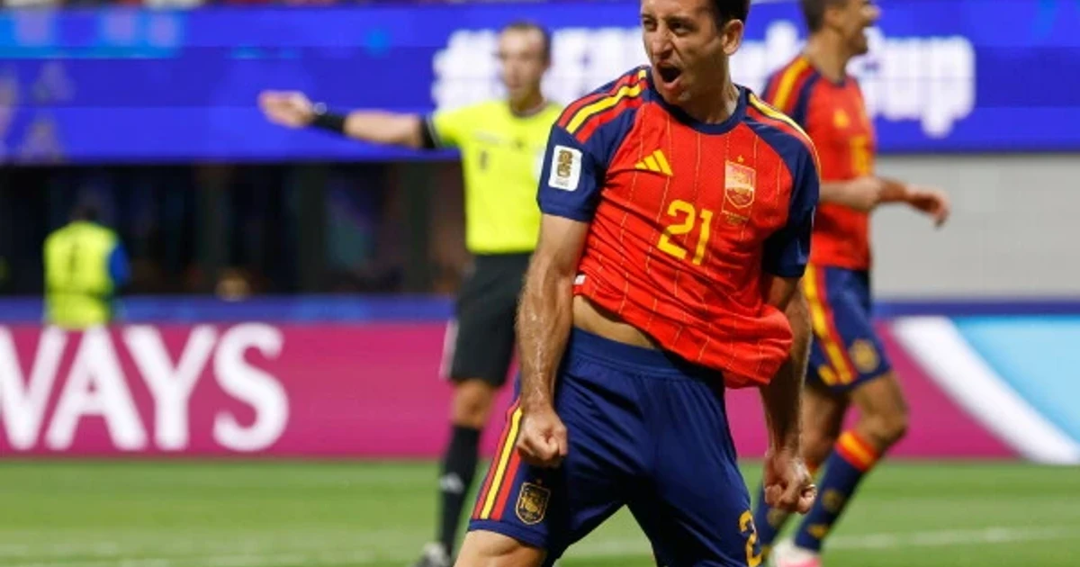 Oyarzabal double lifts Spain past Saudi Arabia in World Cup group play