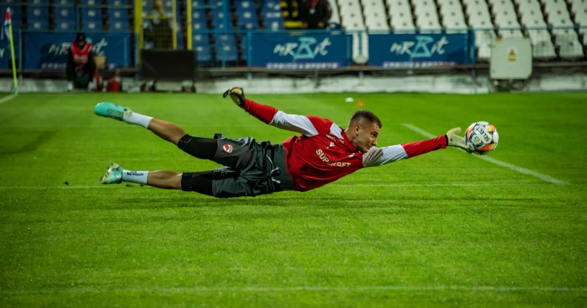 Beiranvand stars as Iran hold 10-man Belgium to keep World Cup hopes alive
