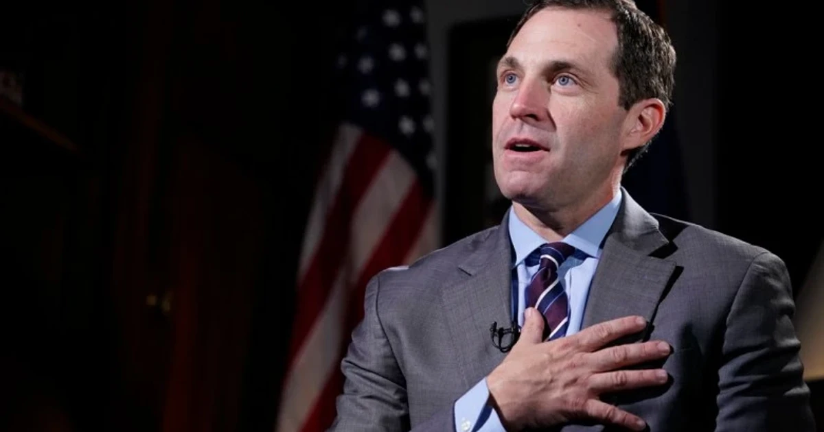 Crow warns Americans at risk under Pulte's intelligence leadership
