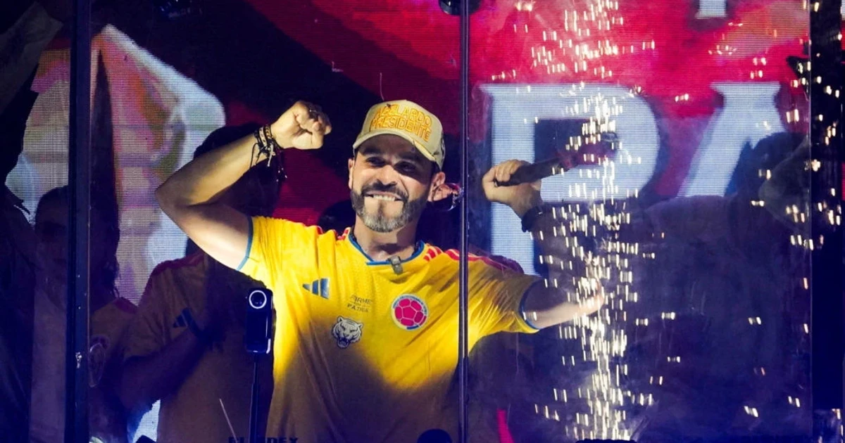 Trump-backed Abelardo de la Espriella leads tight Colombia presidential race