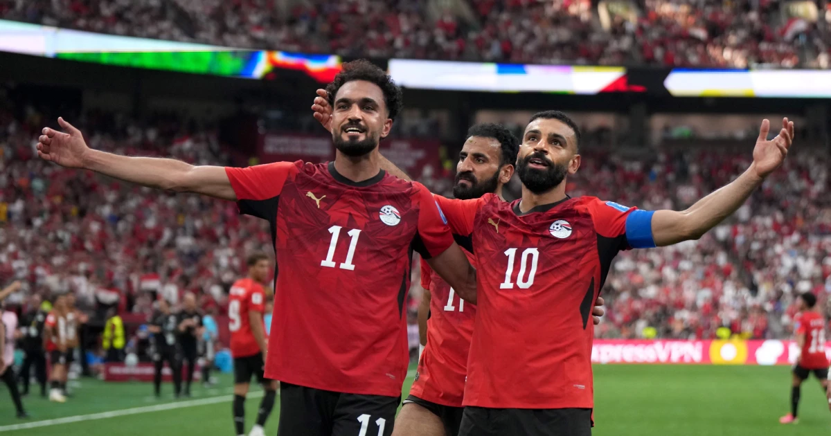 Egypt rallies past New Zealand for first World Cup win