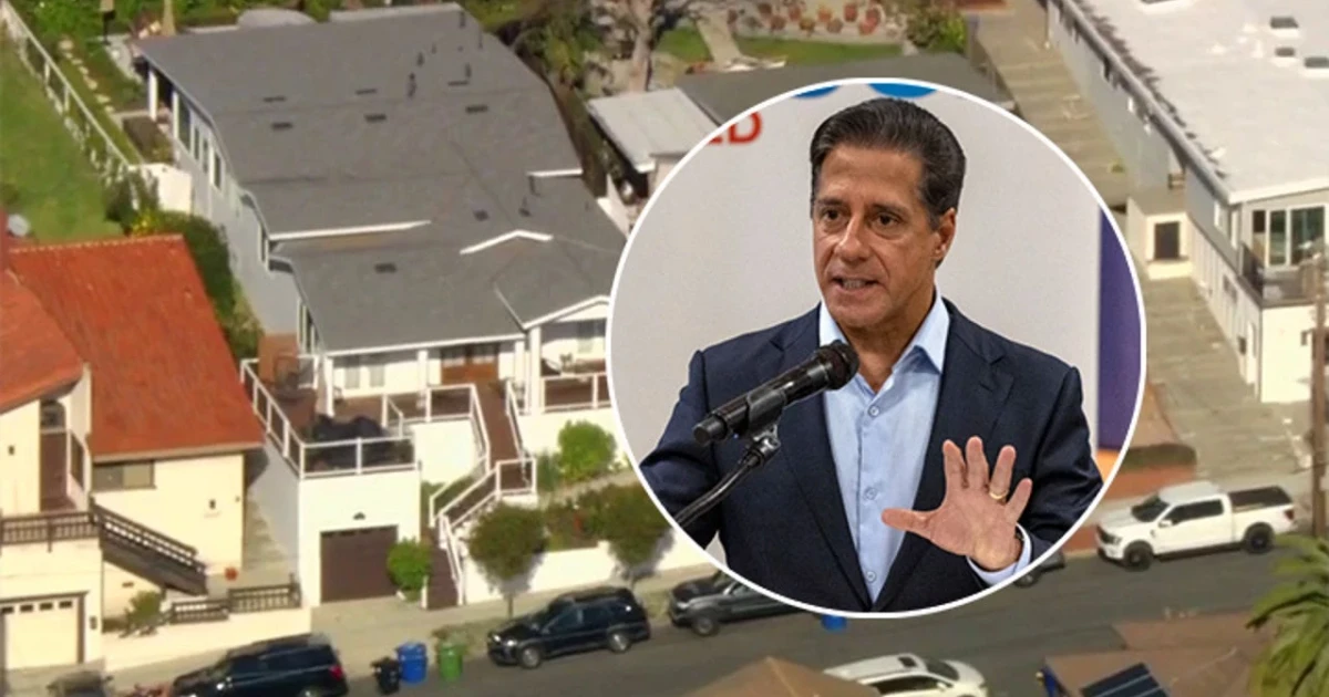 LAUSD superintendent Alberto Carvalho resigns after FBI raids