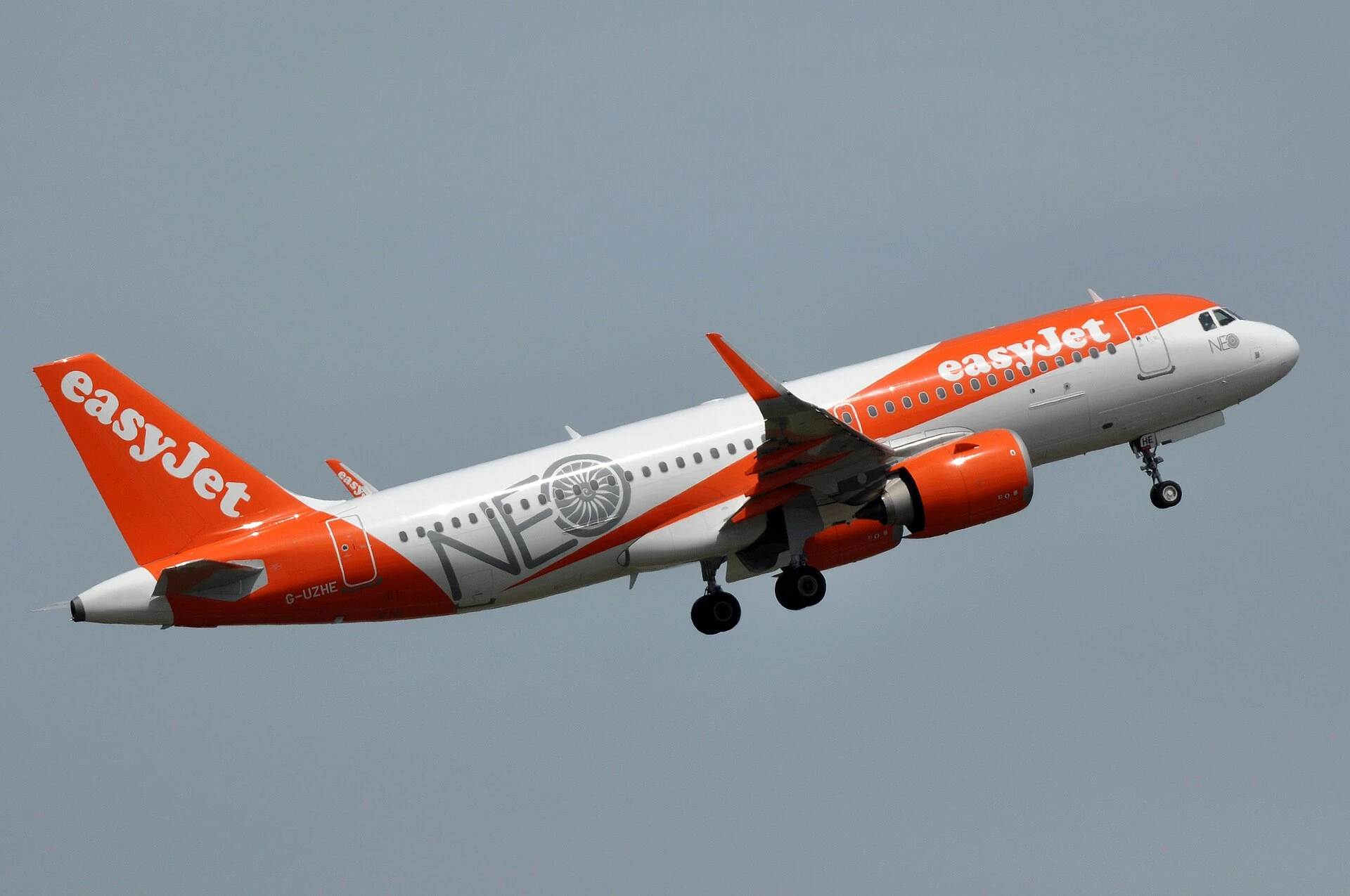 easyJet — Wikimedia Commons