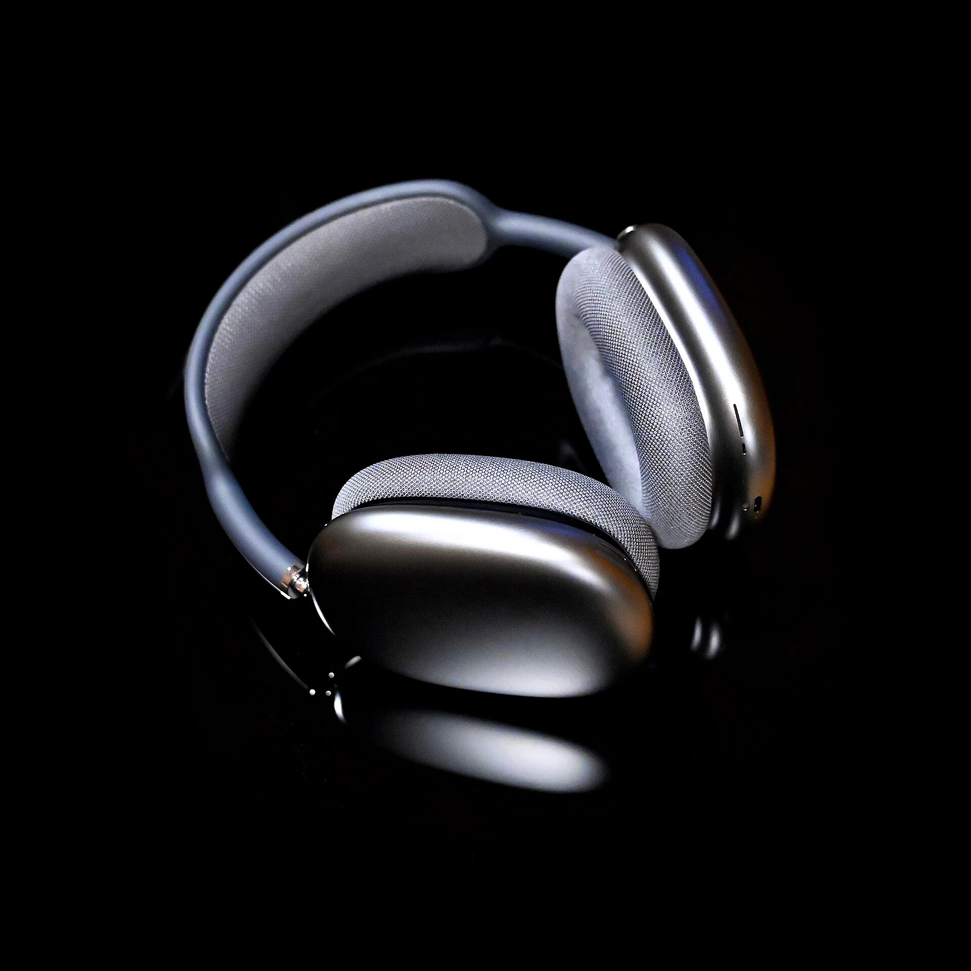 AirPods Max 2 — Wikimedia Commons