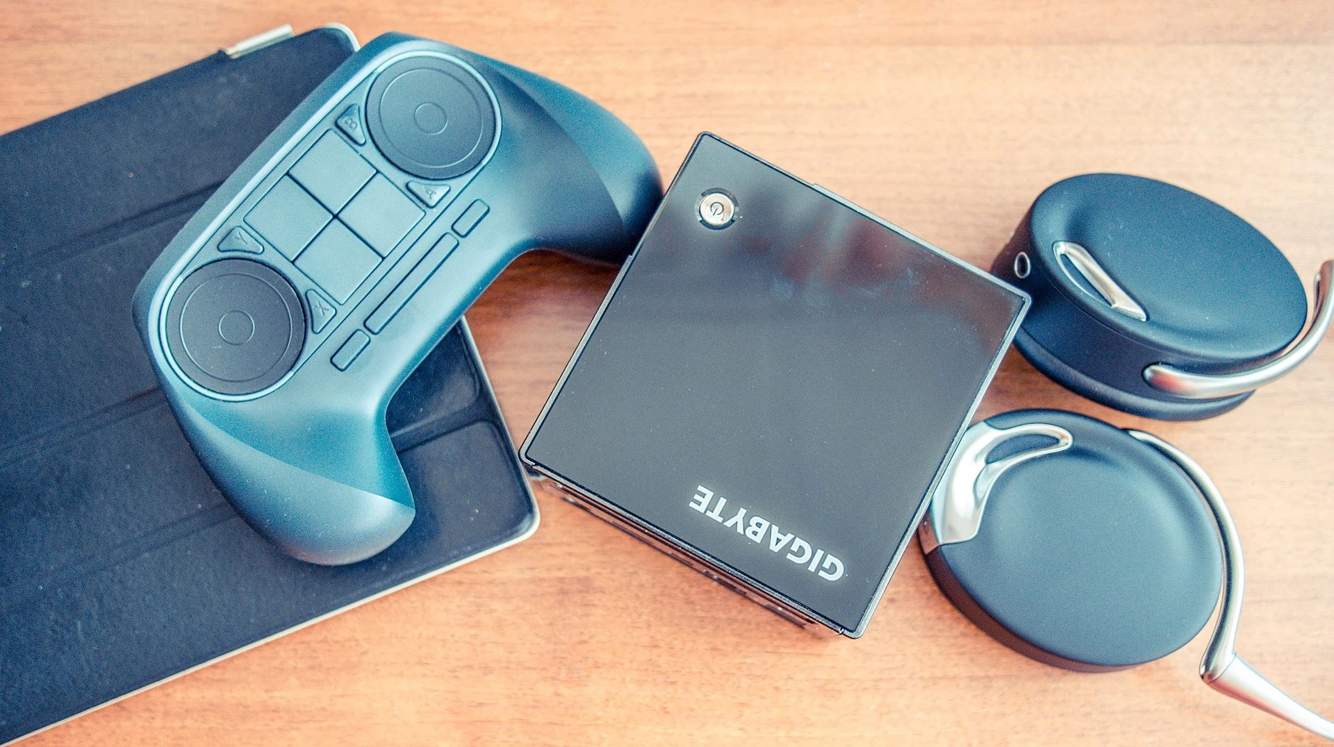 Valve’s Steam Machine — Wikimedia Commons