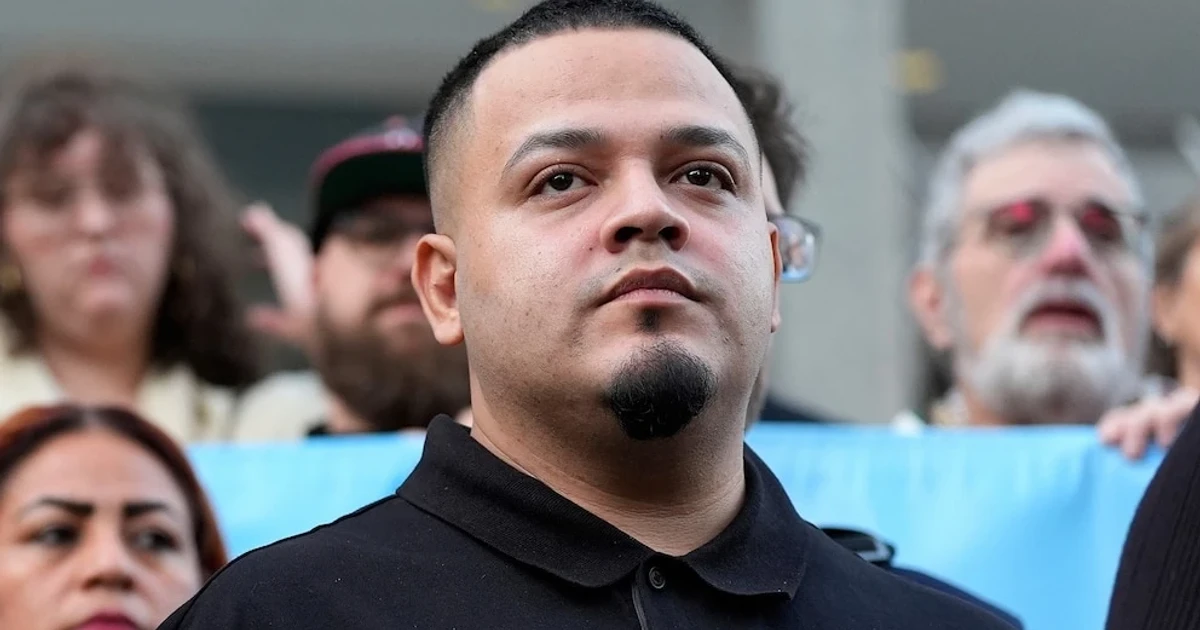 Justice Department appeals dismissal of Kilmar Abrego Garcia smuggling case