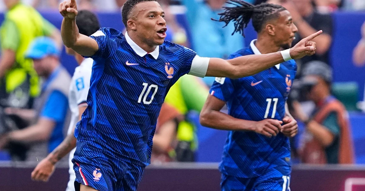 Mbappé fires France ahead against Iraq in World Cup Group I clash