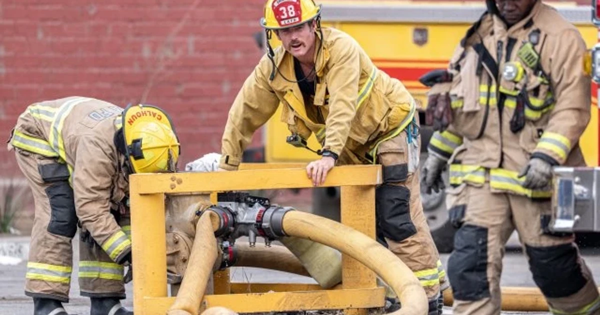 Firefighters battle Los Angeles frozen-food warehouse blaze for sixth day