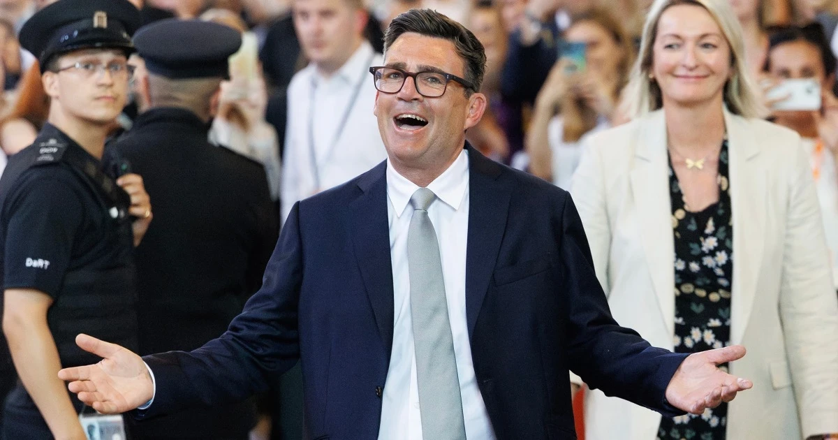 Burnham emerges as likely next leader after Starmer resigns