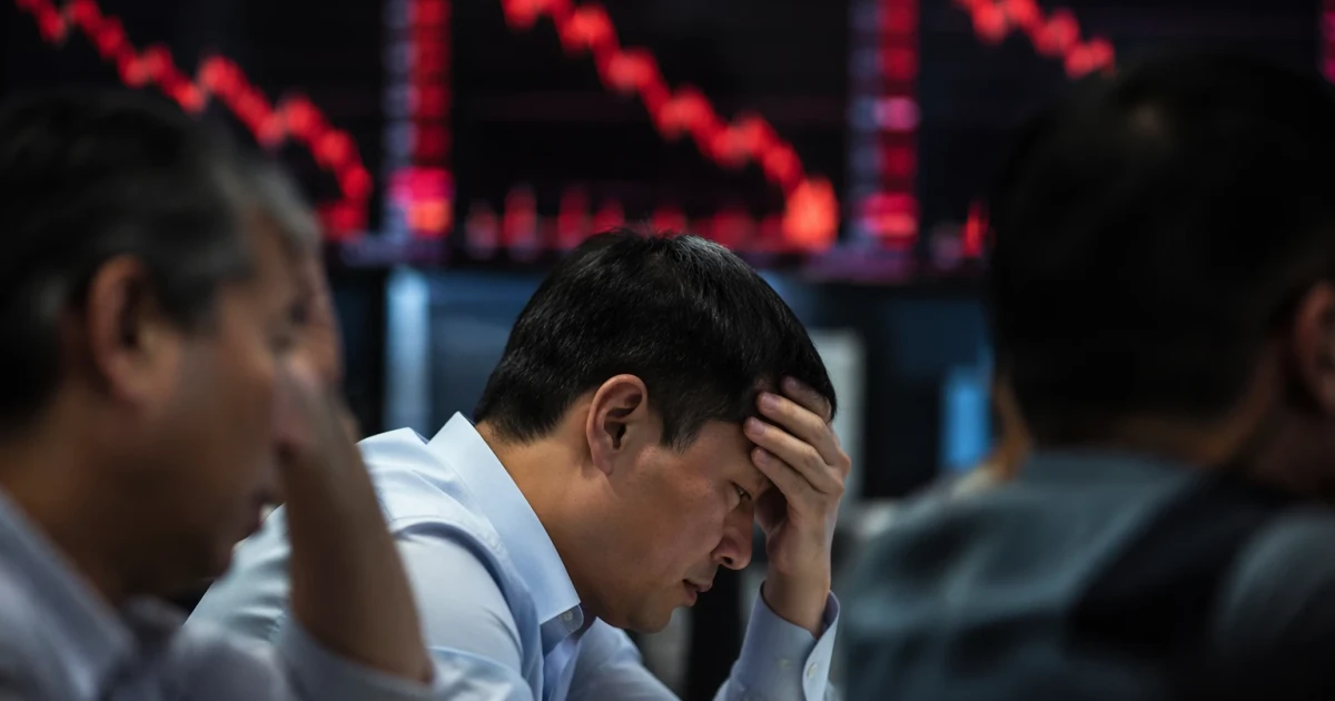 Global tech sell-off deepens as AI stocks trigger market rout