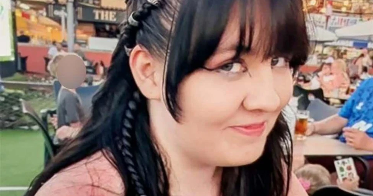 Murder inquiry launched after body found in search for missing teenager