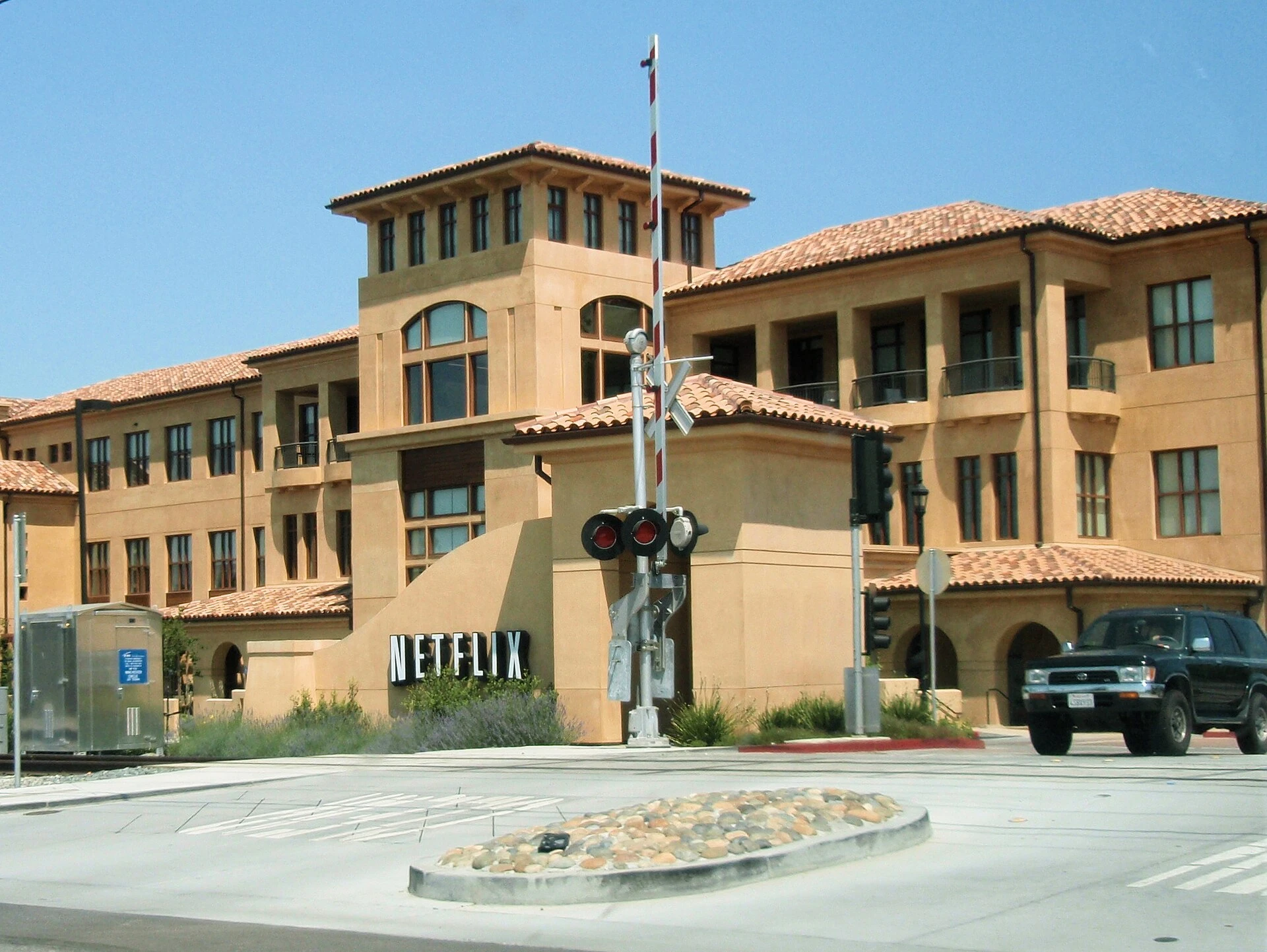 Netflix — Wikimedia Commons