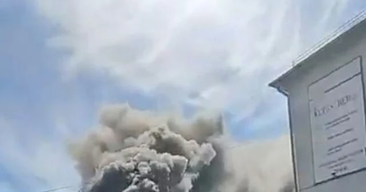 Russian strikes wound six in Ukraine as fuel crisis spreads in Russia