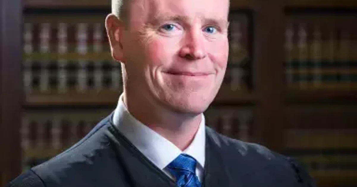 Judge blocks Trump immigration court arrest and detention policies