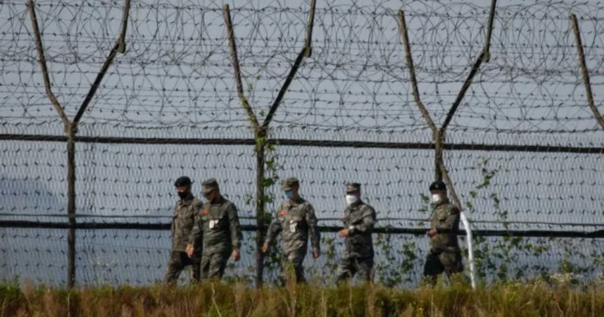 North Korean soldier crosses DMZ into South Korea, seeks defection