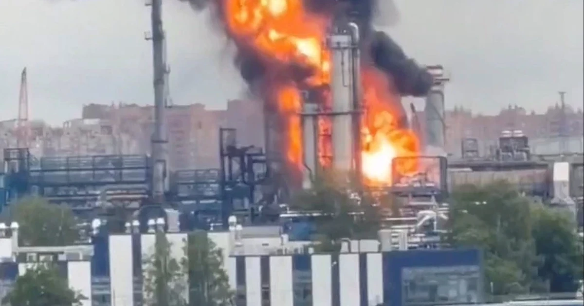 Ukrainian drone strikes leave Moscow region's biggest refinery offline for months