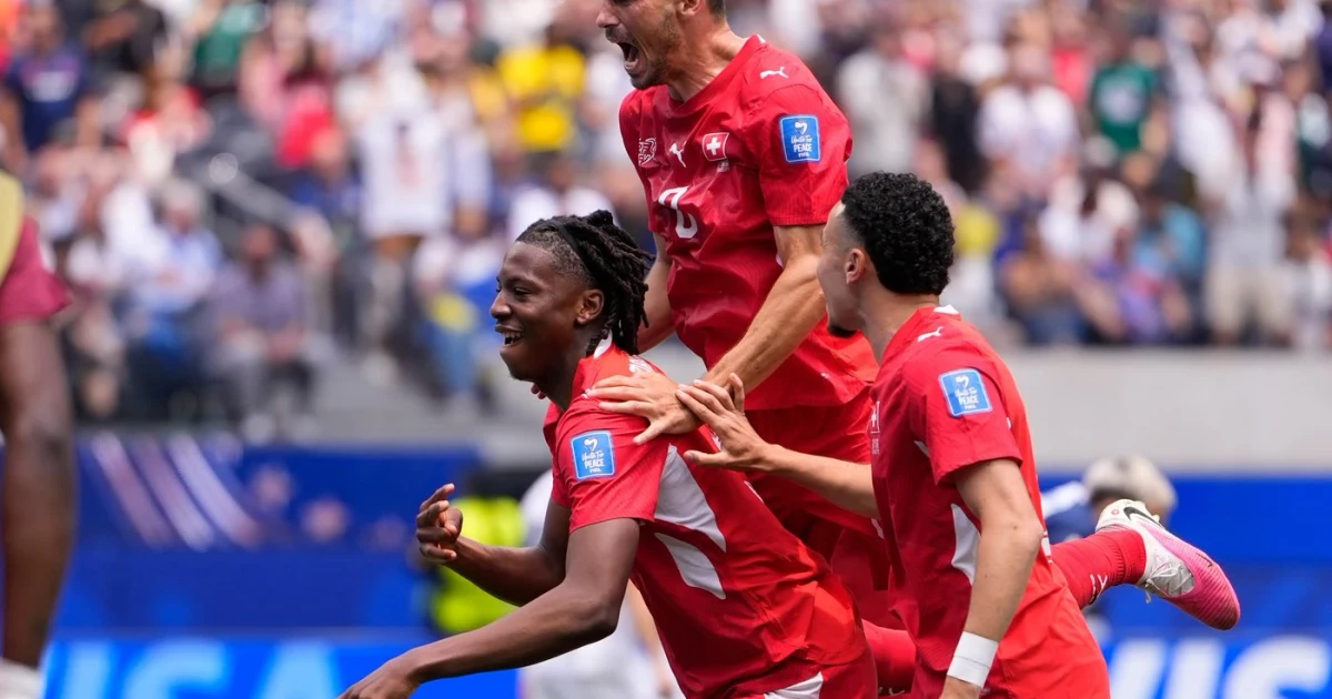Manzambi scores brace as Switzerland rout Bosnia to top Group B
