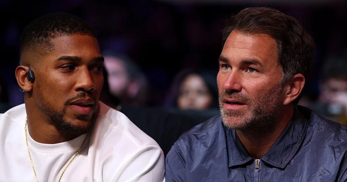 Joshua-Fury fight contract requires UK venue, Hearn says