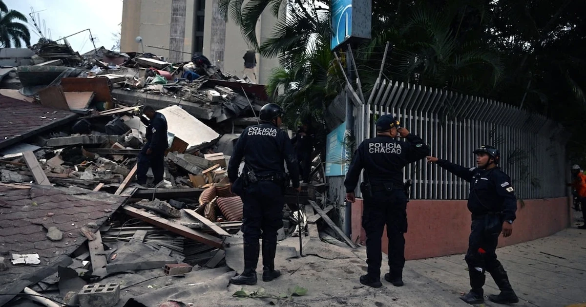 7.1 magnitude quake off Venezuela triggers Caribbean tsunami warning