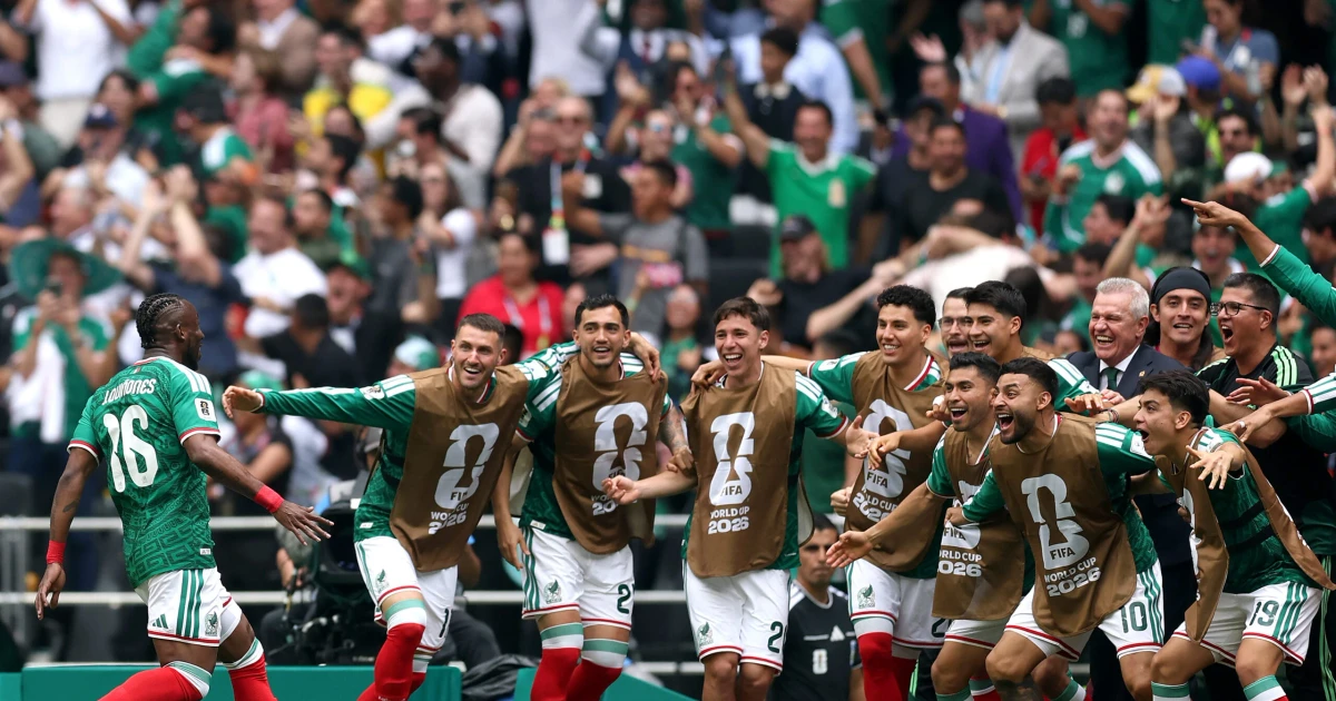 Fidalgo seals Mexico’s 3-0 win over Czechia in World Cup group finale
