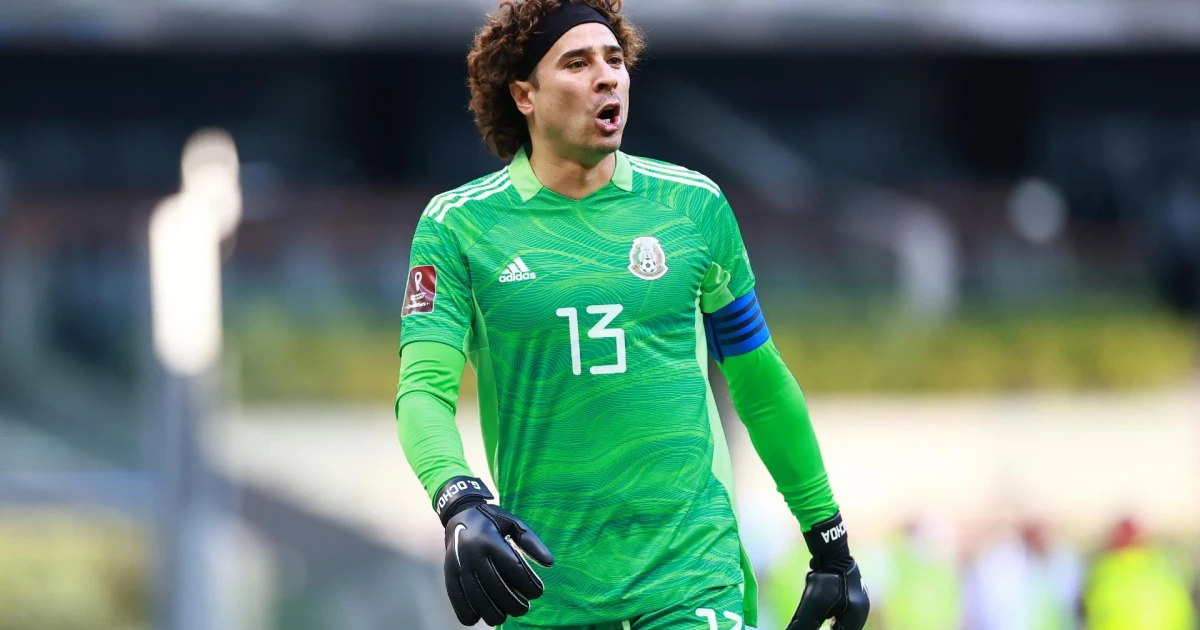 Guillermo Ochoa heads toward record sixth World Cup with Mexico