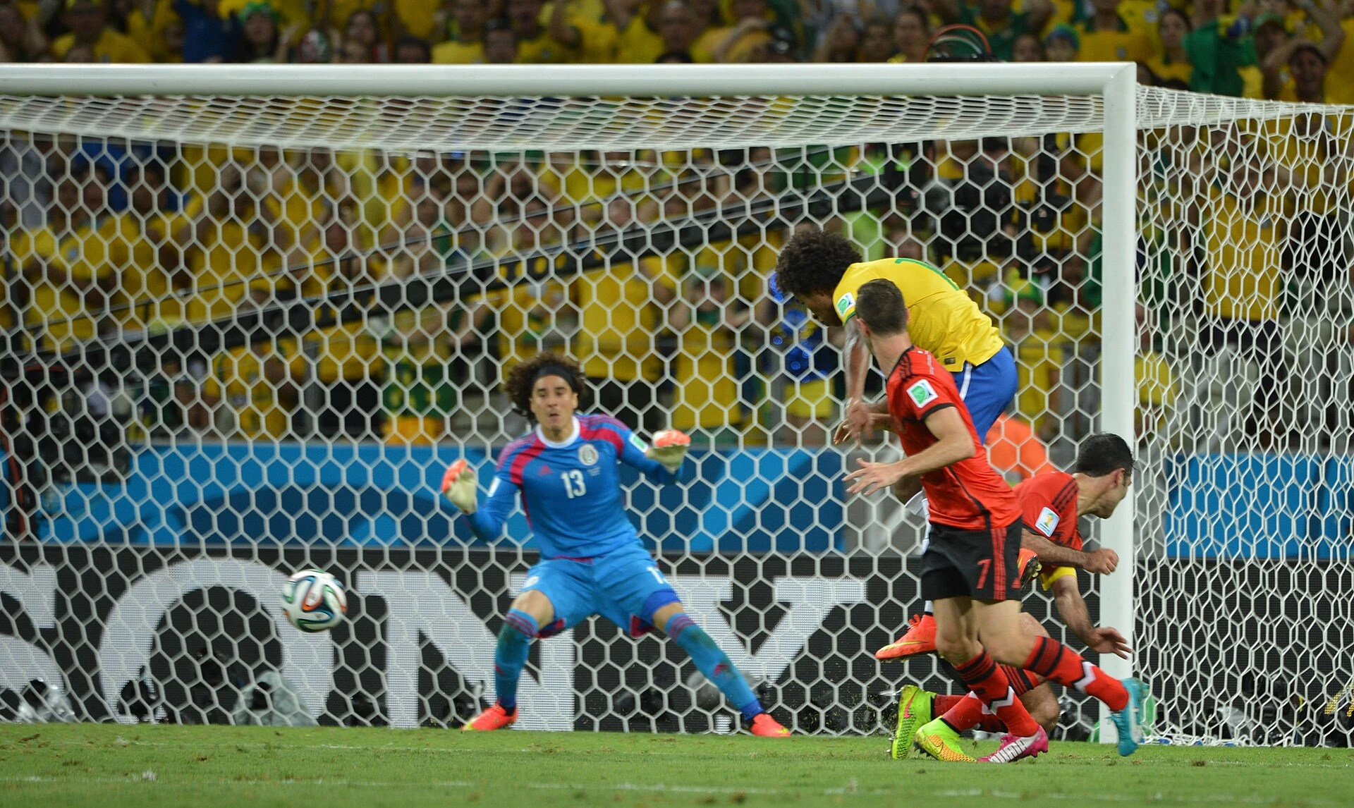 Guillermo Ochoa — Wikimedia Commons