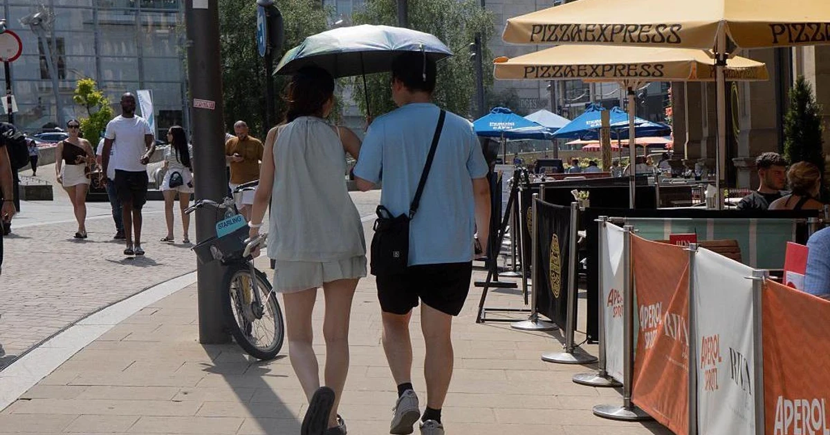 UK heat record set to be broken again as temperatures soar