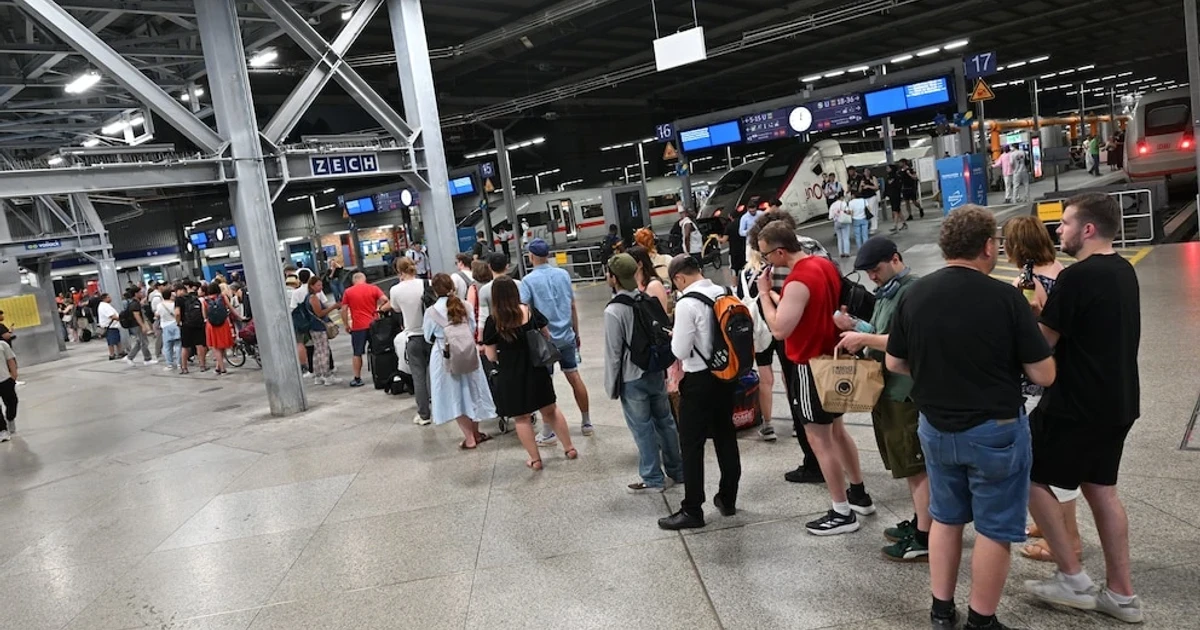 Communications failure halts Germany’s rail network nationwide