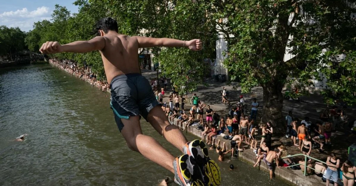 Europe heatwave triggers emergency alerts in France and Germany