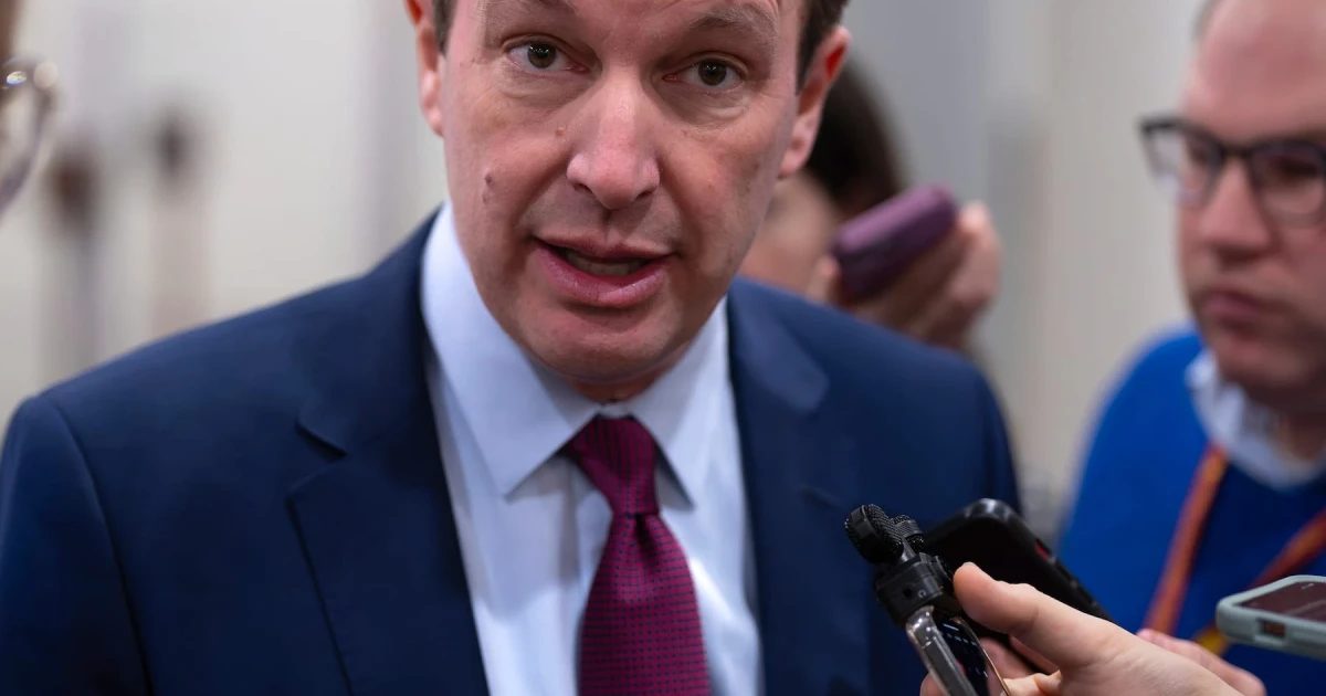 Murphy backs $25 federal minimum wage to energize voters