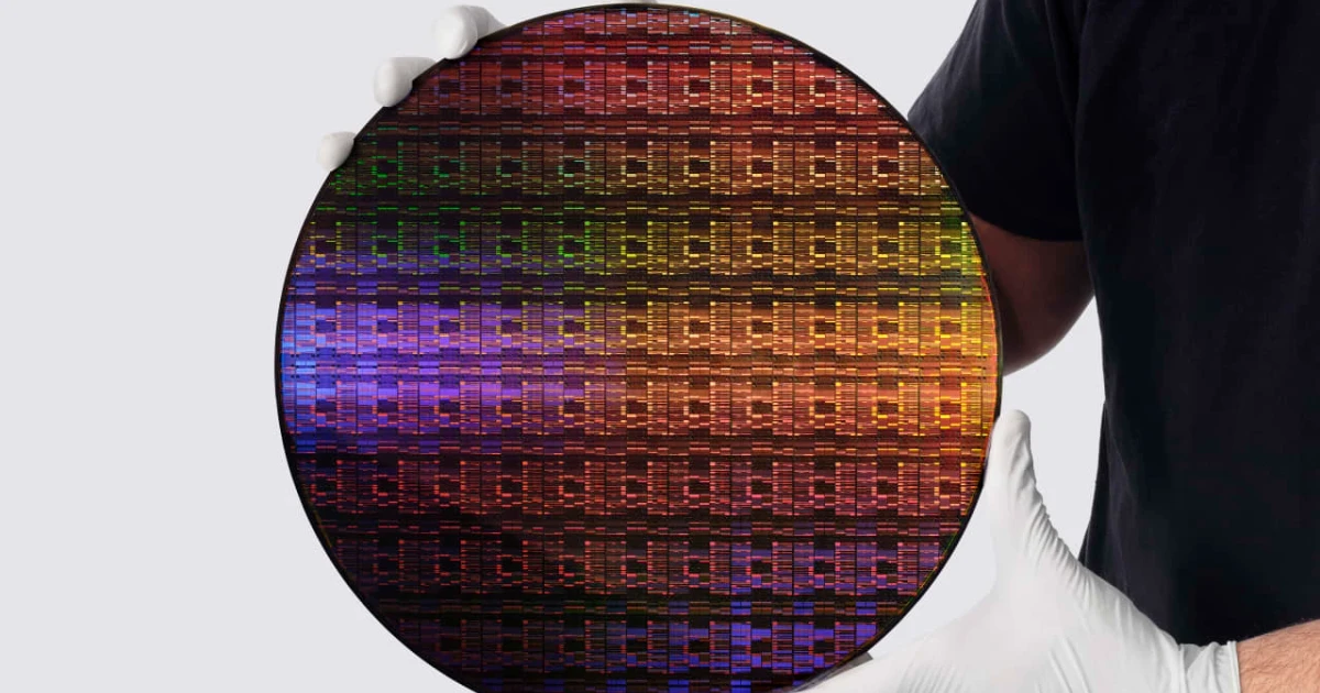 IBM unveils world’s first sub-1 nanometer chip technology