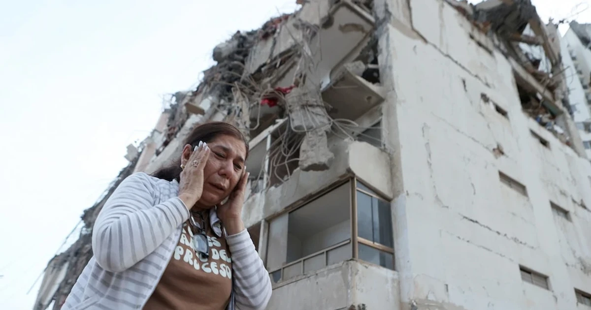 Powerful quakes kill 164 in Venezuela, trigger state of emergency