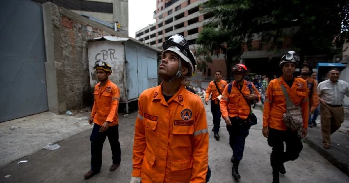 Venezuela earthquakes kill at least 164, hundreds still missing