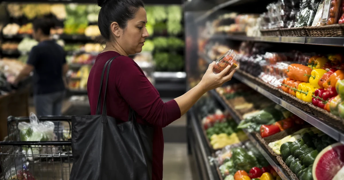 Consumer spending stays strong in May as inflation accelerates