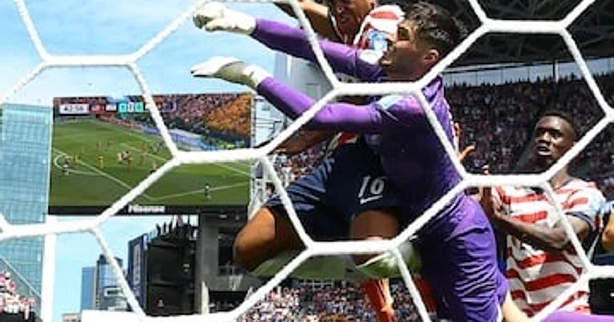 Antonio Freeman celebrates son Alex's World Cup breakthrough with USMNT