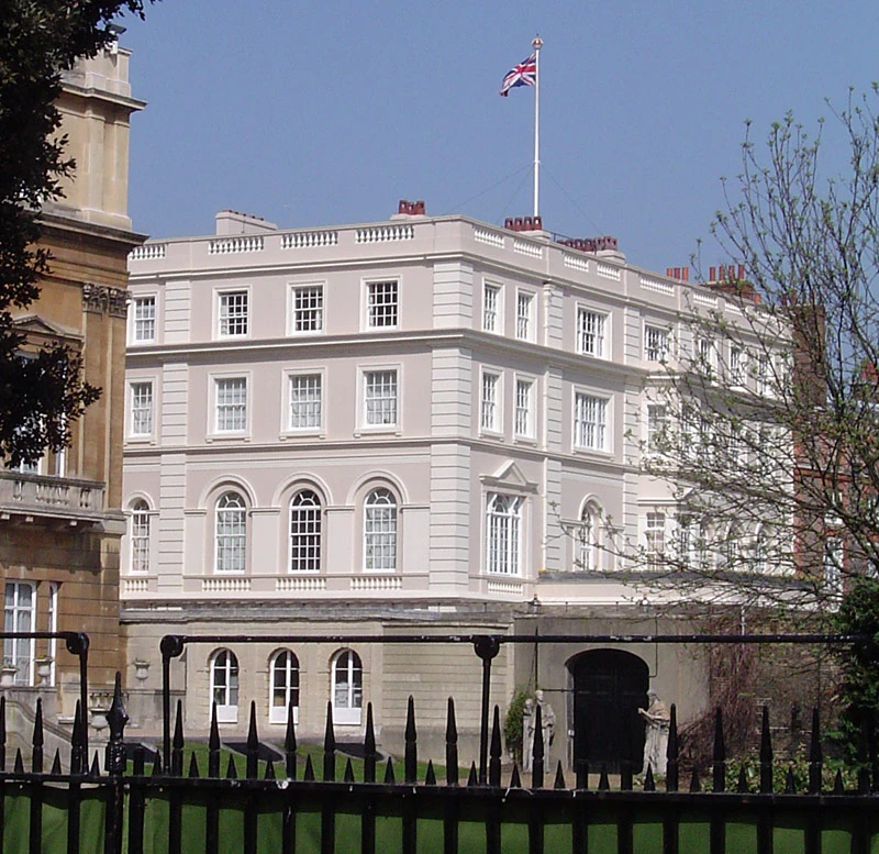 Clarence House — Wikimedia Commons