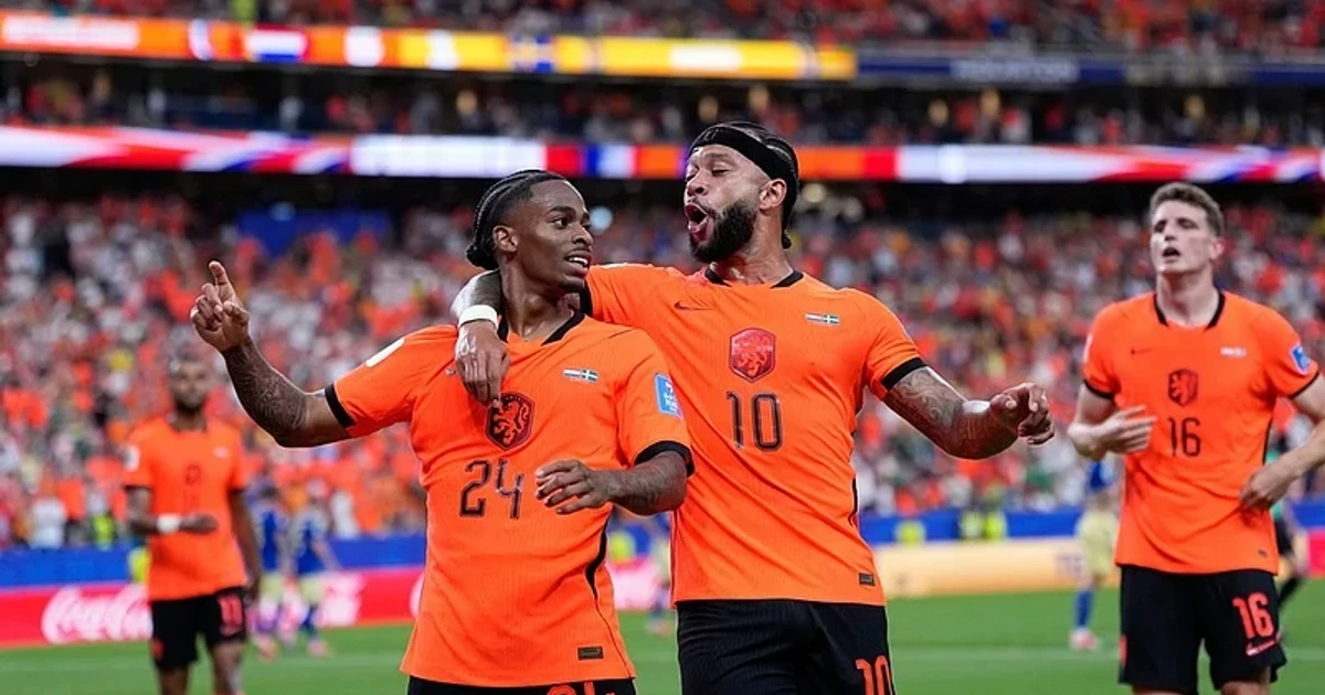 Netherlands beat Tunisia 3-1 to win Group F and advance