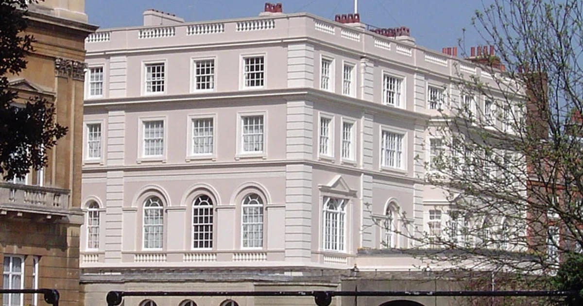 Charles to stay at Clarence House, not Buckingham Palace
