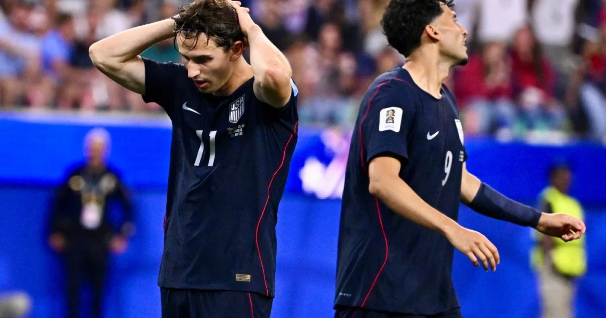 USMNT falls to Türkiye on late winner in World Cup group finale