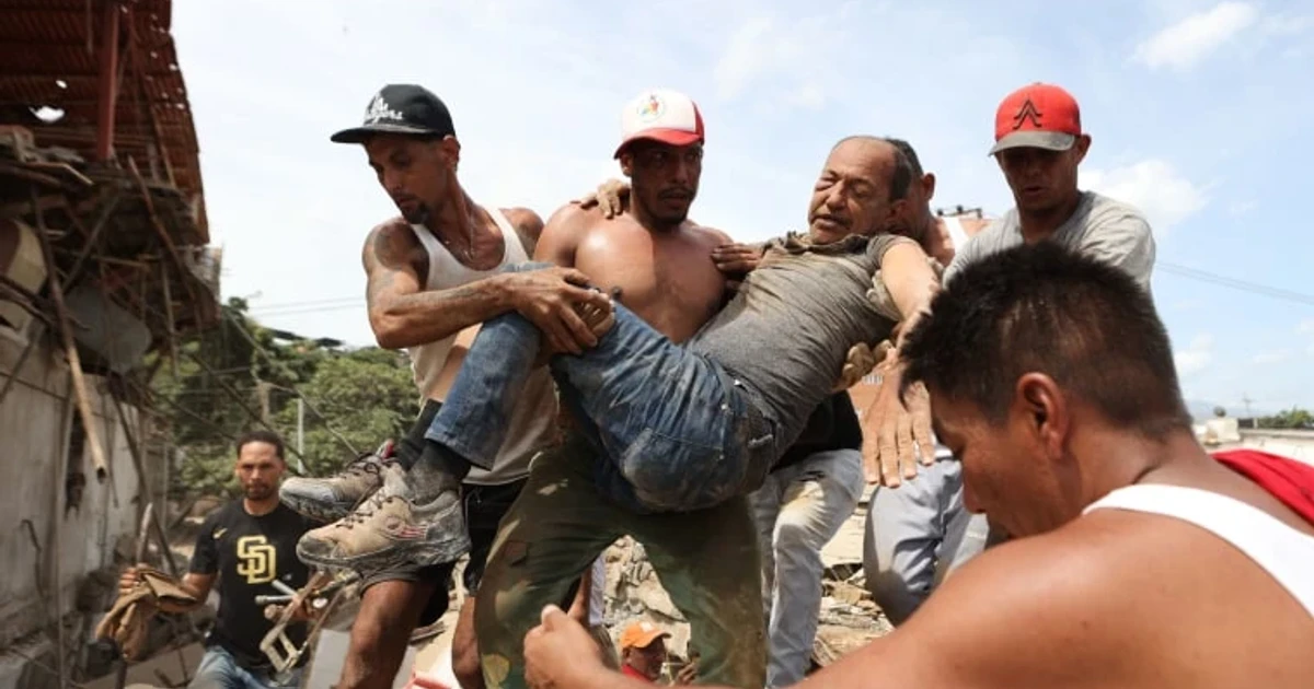 Venezuela quakes leave hundreds dead, thousands still missing