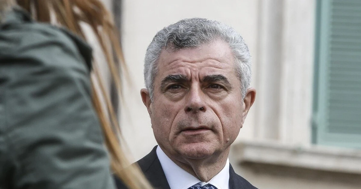 Former Italian rail chief begins prison term over Viareggio disaster