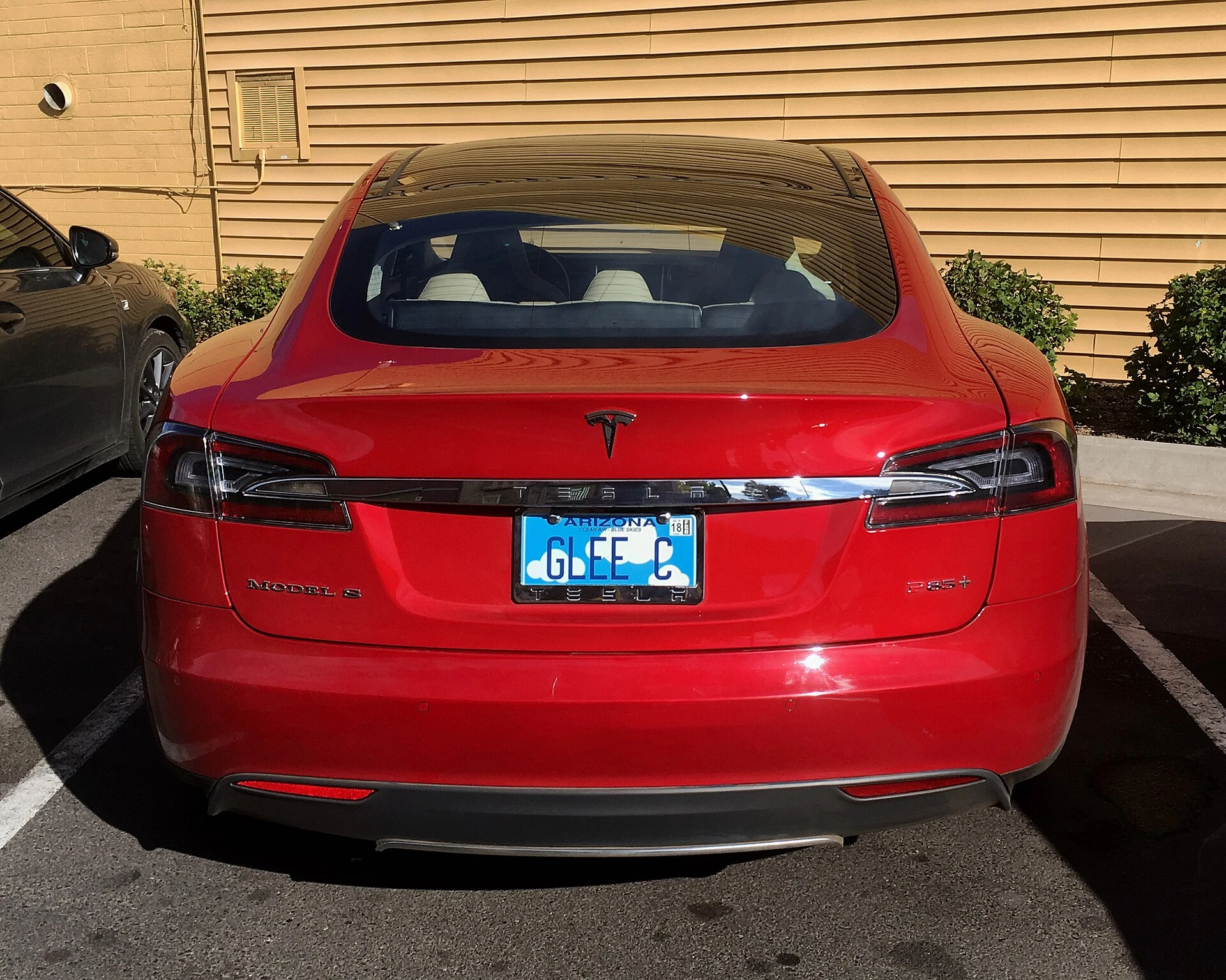 Tesla — Wikimedia Commons