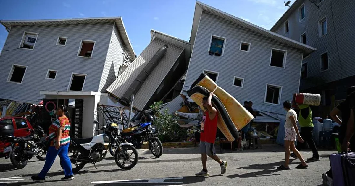 U.S. rushes aid and rescue teams after Venezuela earthquakes
