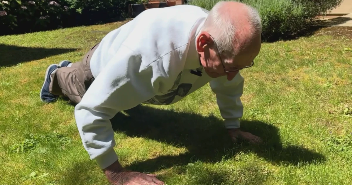 98-year-old Woodbridge man does 40 press-ups a day