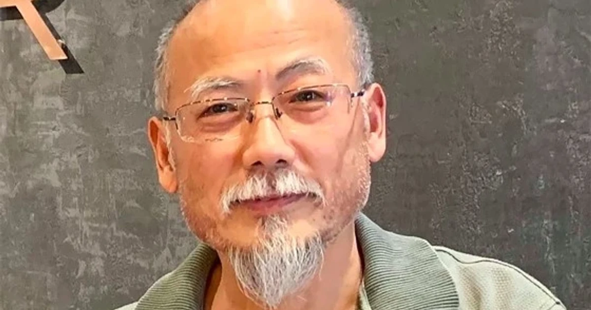 Chinese dissident Dong Guangping reaches Toronto after sea escape