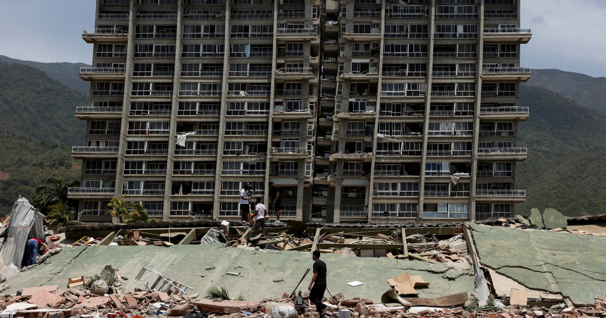 Foreign rescuers race debris and time after deadly Venezuela quakes
