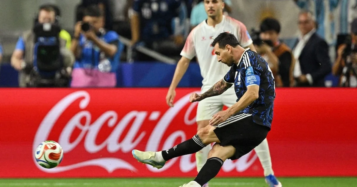 Messi scores free kick as Argentina beats Jordan 3-1, sets record