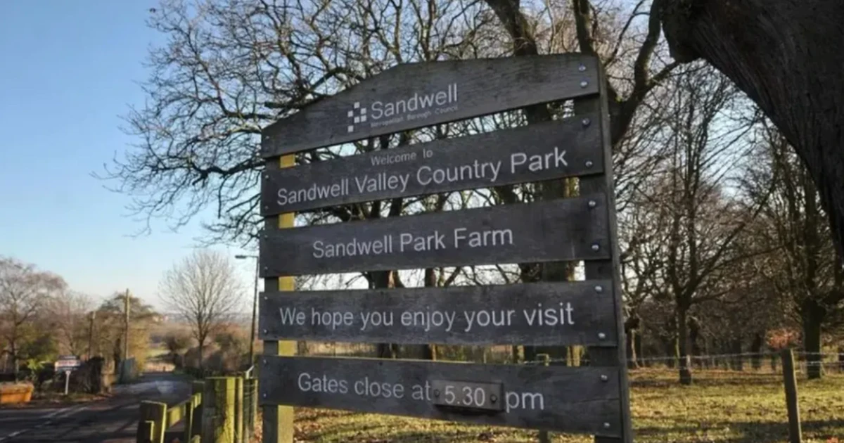 Woman’s body recovered from Swan Pool in West Bromwich park